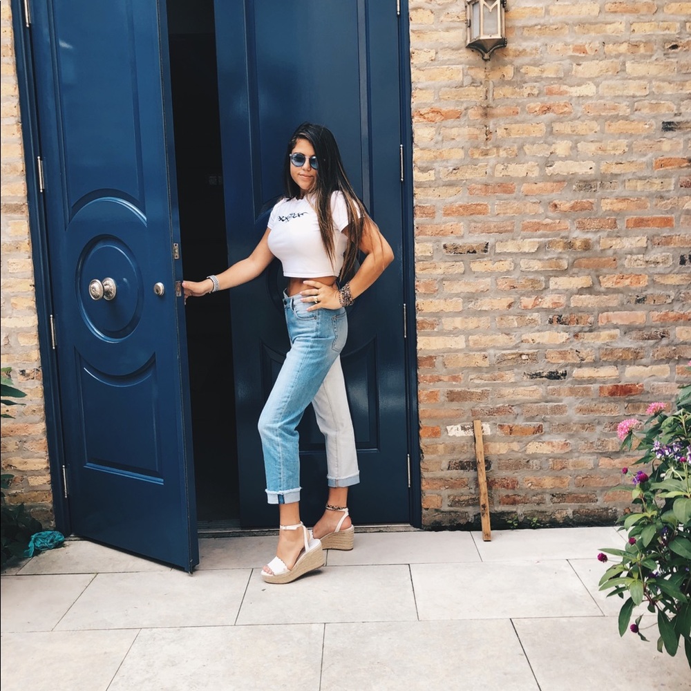 Meet your Posher, Ella